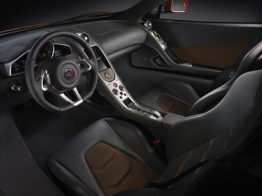  McLaren MP4-12C 2009 года  (фото 88 из 268)
